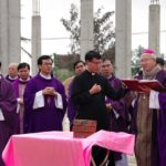 Thánh lễ đặt viên đá đầu tiên nhà mục vụ Giáo xứ Vĩnh Luật ( Hà Tĩnh)