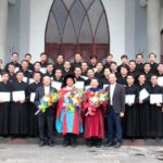 ĐCV Thánh Phanxicô Xaviê: Đức cha Phêrô chủ tọa Lễ Đúc kết Khóa Lãnh đạo và Tổ chức cho 43 thầy ban Thần học