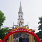 Cao điểm Tuần Chầu lượt Giáo xứ Cầu Rầm trong Ngày Thế giới Cầu nguyện cho Ơn gọi