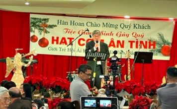 Mở tiệc Noel: Bà con Hội Vinh – Hà Tĩnh Bắc Cali chia sẻ “hạt cơm ân tình”