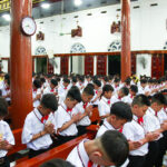 Giáo xứ Tân Lộc: Hồng ân Chúa Thánh Thần ngự xuống trên 160 em