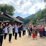 Đi ra vùng ngoại biên