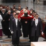 Chi tiết Thánh lễ an táng Đức cố Giáo hoàng Biển Đức XVI