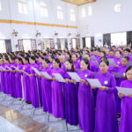 Hiệp hội Tín Hữu Mến Thánh Giá Vinh: Thánh lễ cam kết lần đầu của 197 thành viên tiên khởi