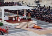 Vatican công bố phụng vụ đơn giản hóa tang lễ giáo hoàng