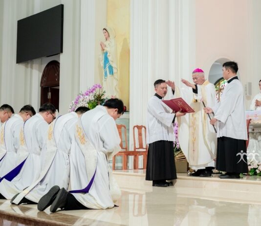 Hội Thừa sai Việt Nam: Thánh lễ truyền chức linh mục cho 5 thầy phó tế